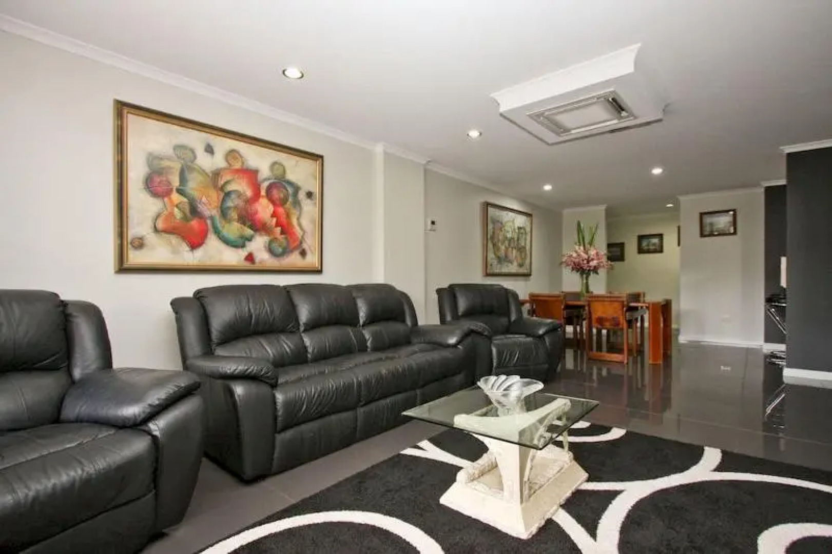 Nautilos on The Harbour