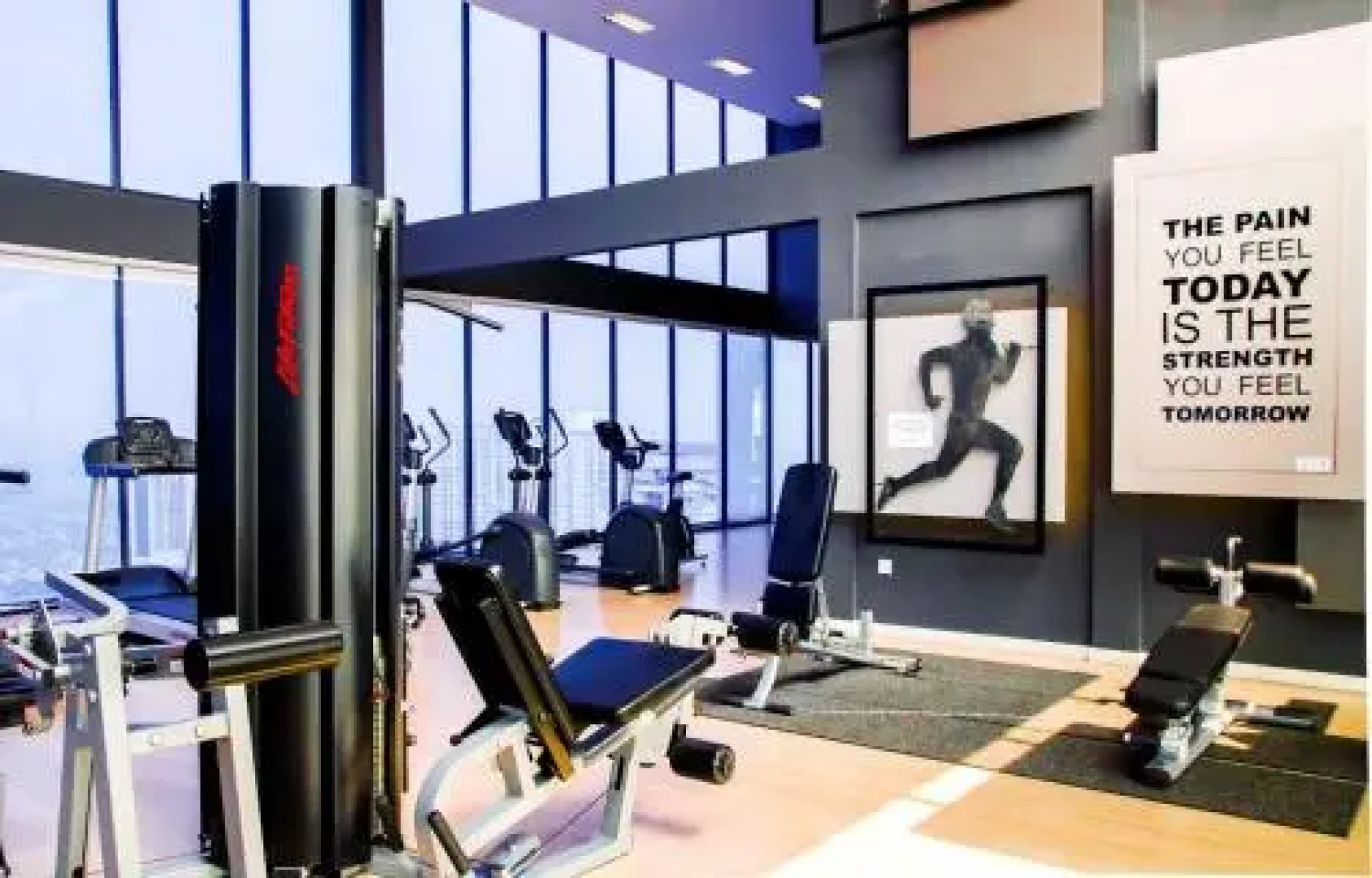 8Pax 2 BATHROOM NEAR SUMWAY PYRAMID