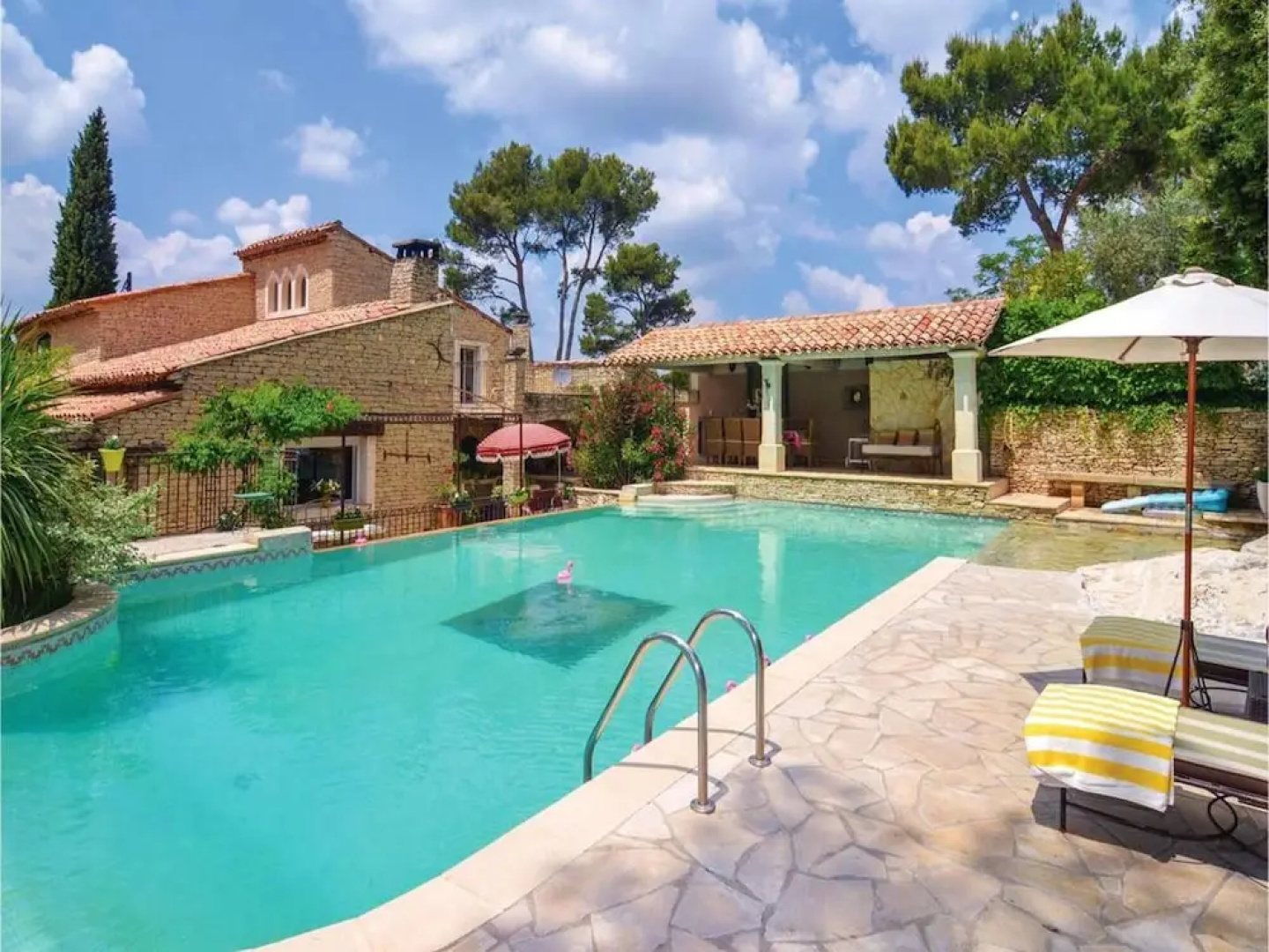 Villa With 4 Bedrooms in Orgon, With Private Pool, Enclosed Garden and