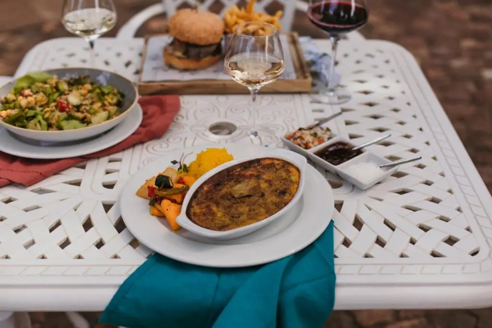 Le Pommier Wine Estate