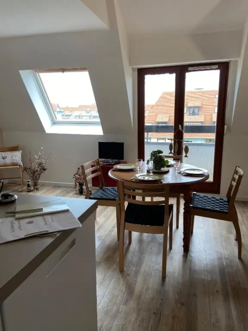 Spacieux T2 au coeur de Villers 2000