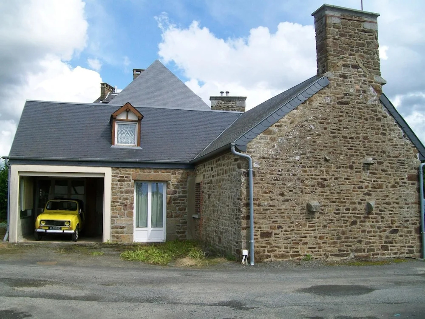 House With 3 Bedrooms in Reffuveille, With Furnished Garden and Wifi