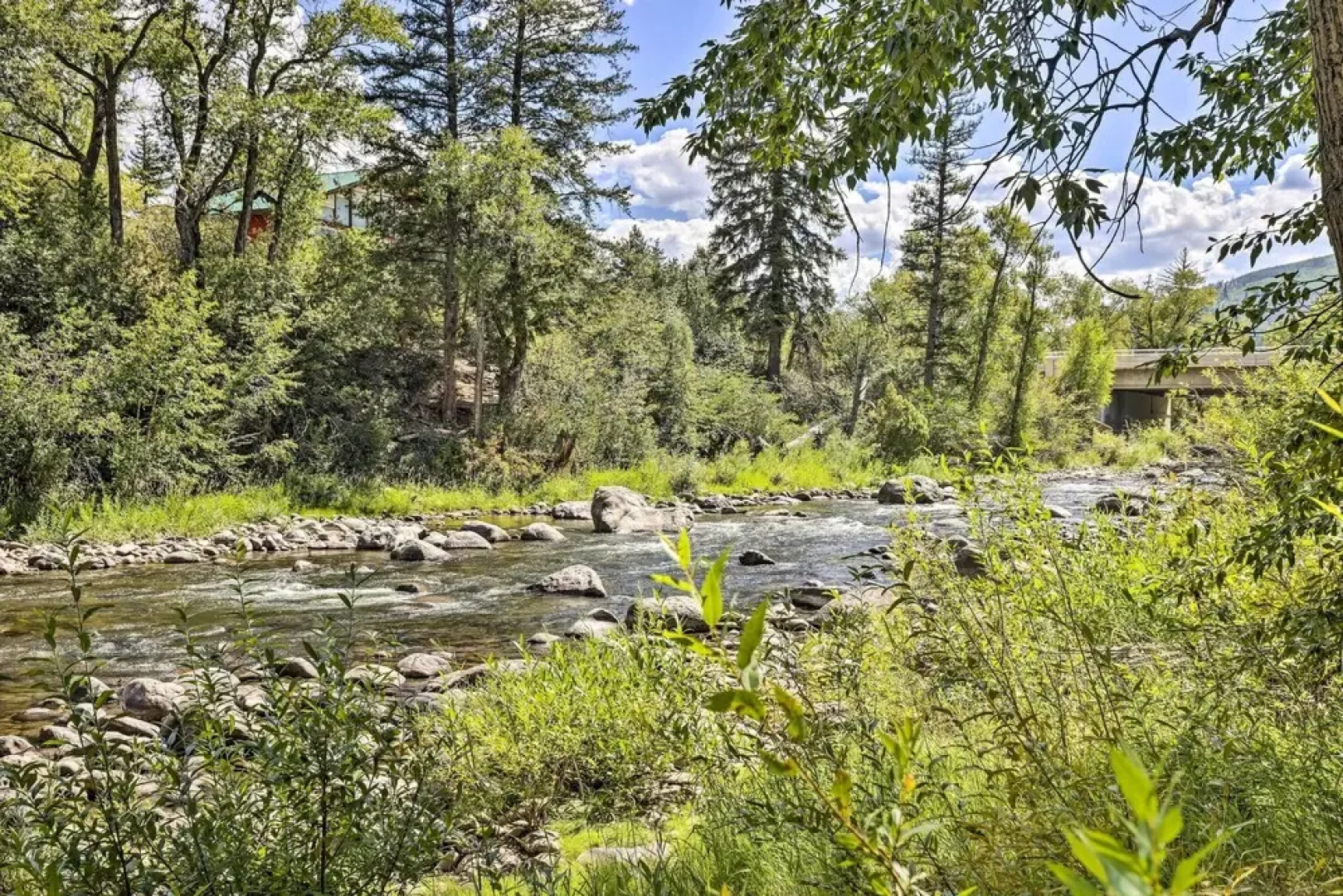 Private Ski Retreat in Avon: Eagle River Views!