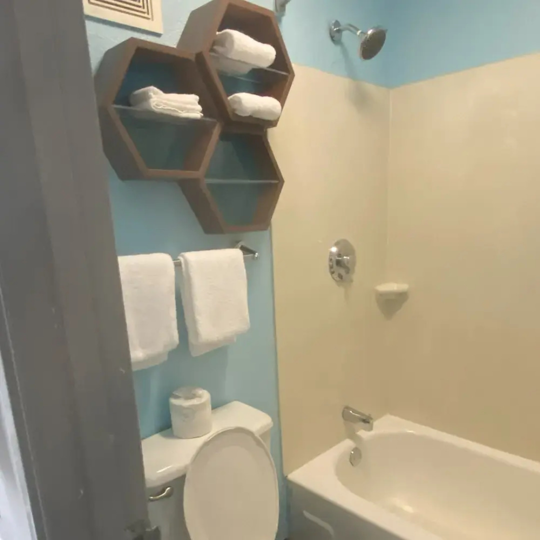 HomeTowne Studios by Red Roof Buffalo - Niagara Airport