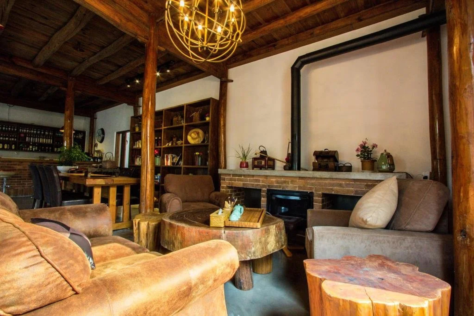 Mogan Mountain Lexi Zhuwu Inn