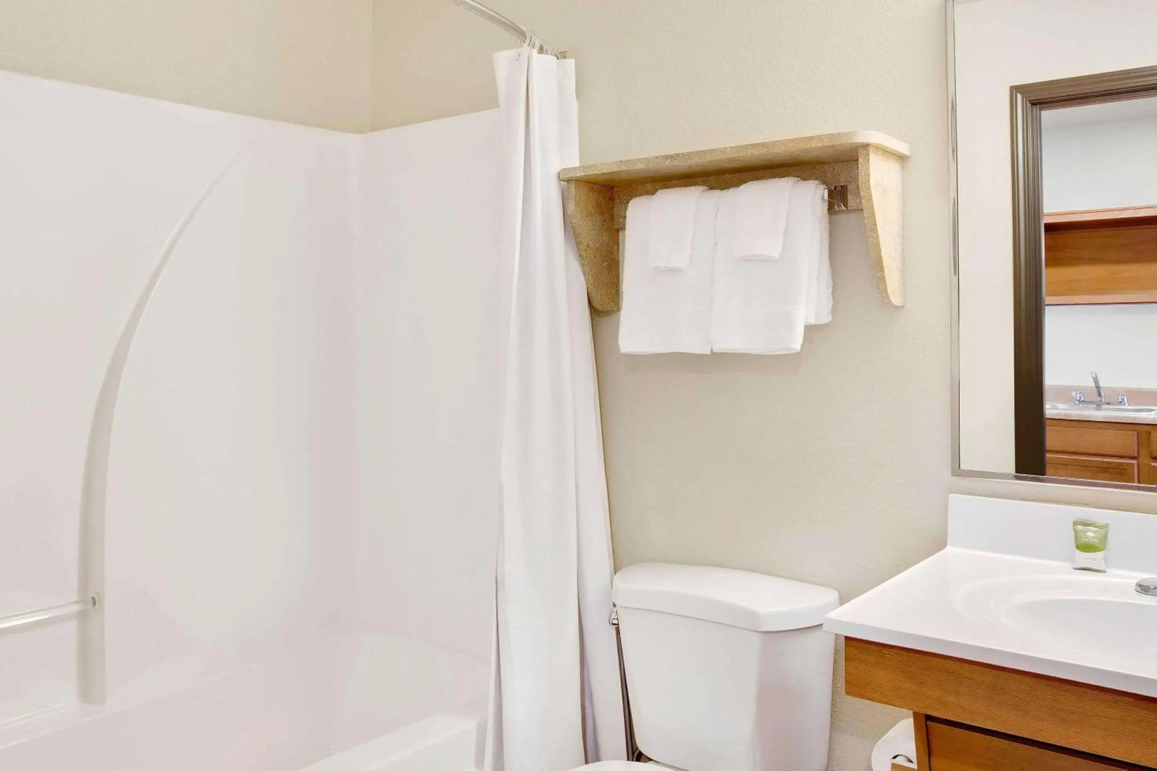 WoodSpring Suites Columbus North I-270