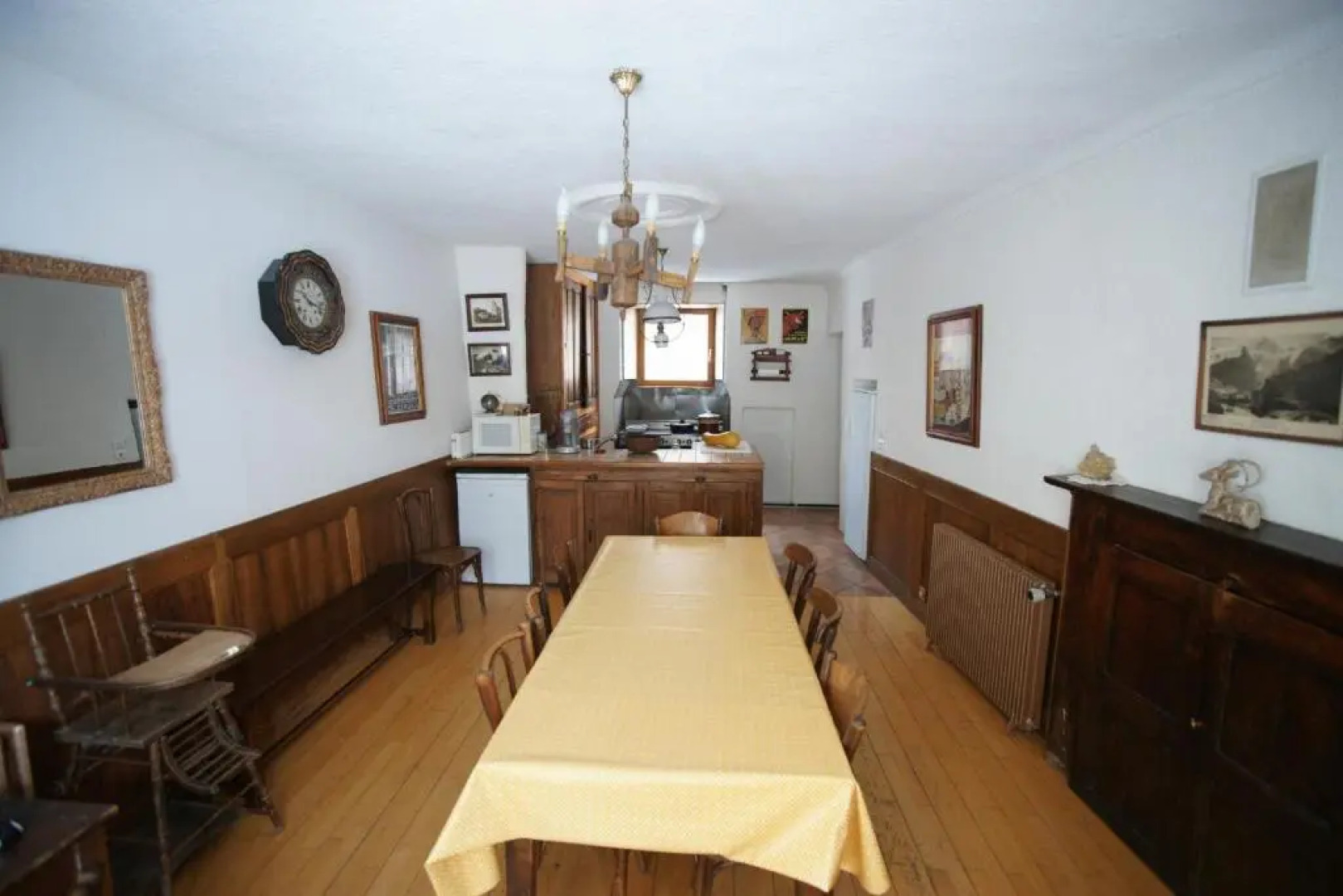 Room In A House Of The Xvii Century - N°5 Chez Jean Pierre