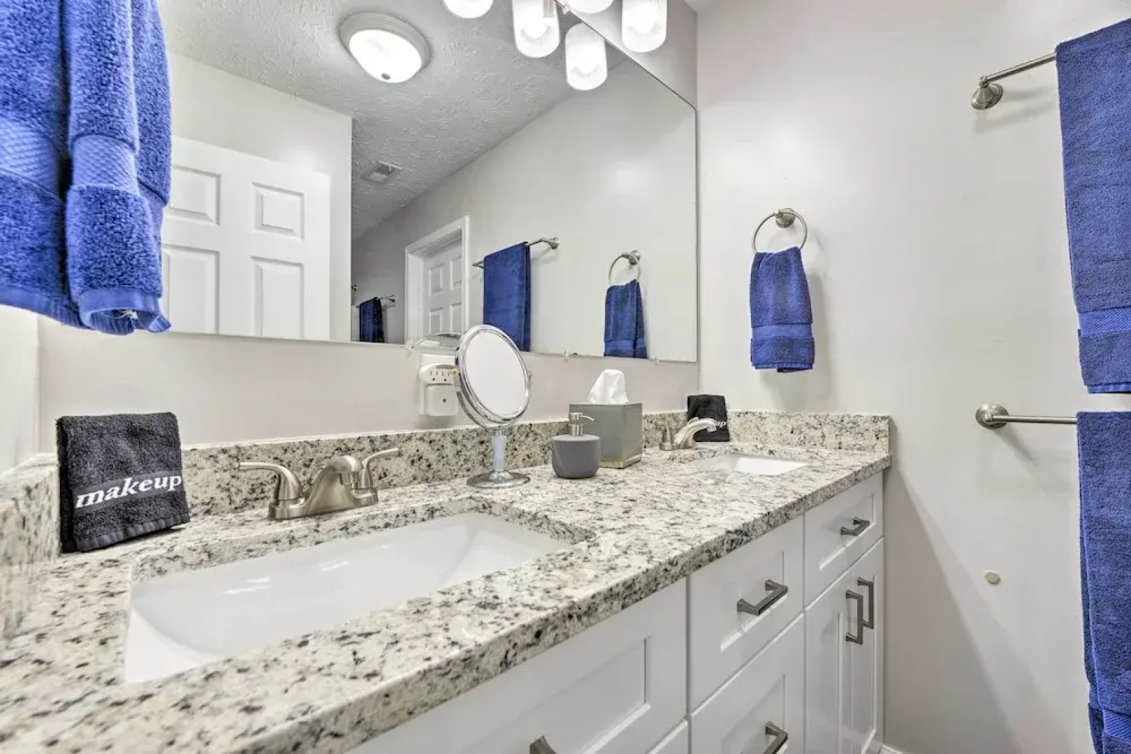 Charming Southern Pines Abode - Walk to Dtwn!