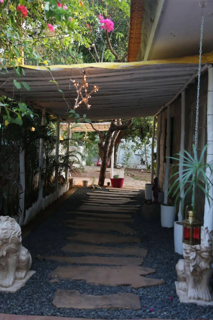 Shantie Shakthi Vagator Resort with Swimming Pool