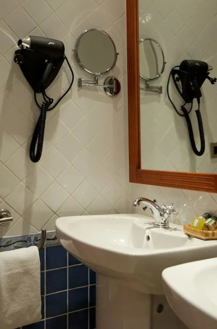 Aparthotel Capitolina