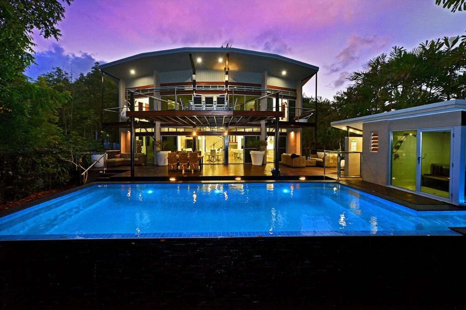 Absolute on Newell Luxury Beach House