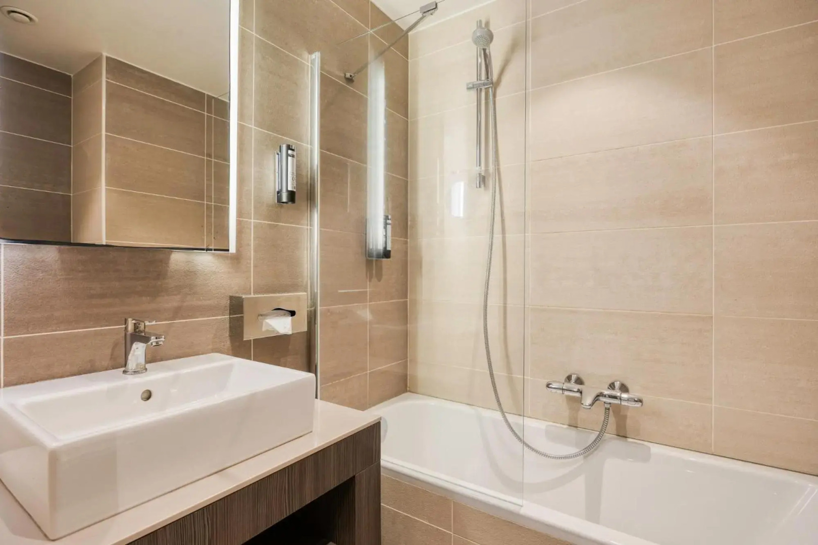 B&B HOTEL Mons Centre