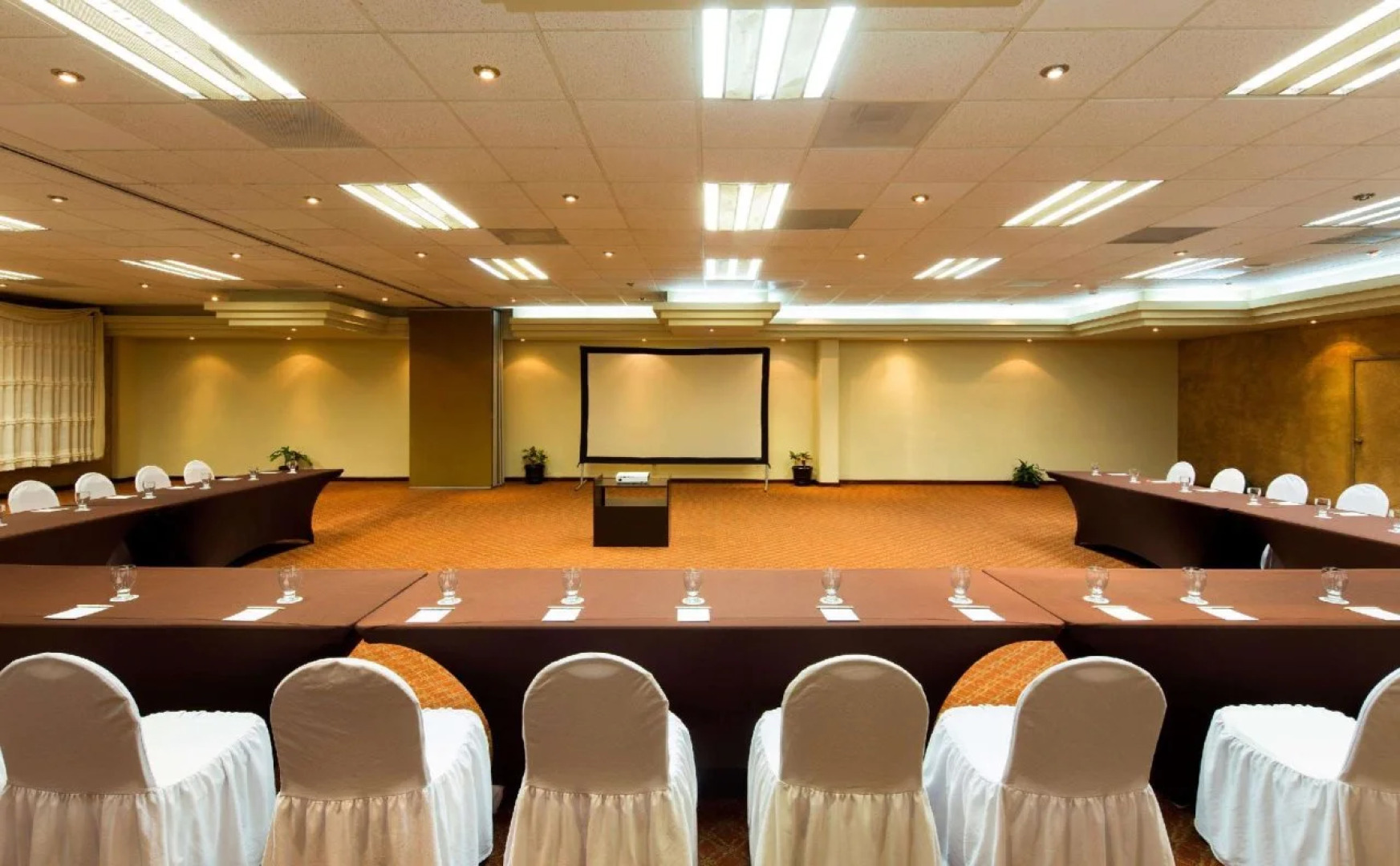 Villa La Estancia Beach Resort & Spa