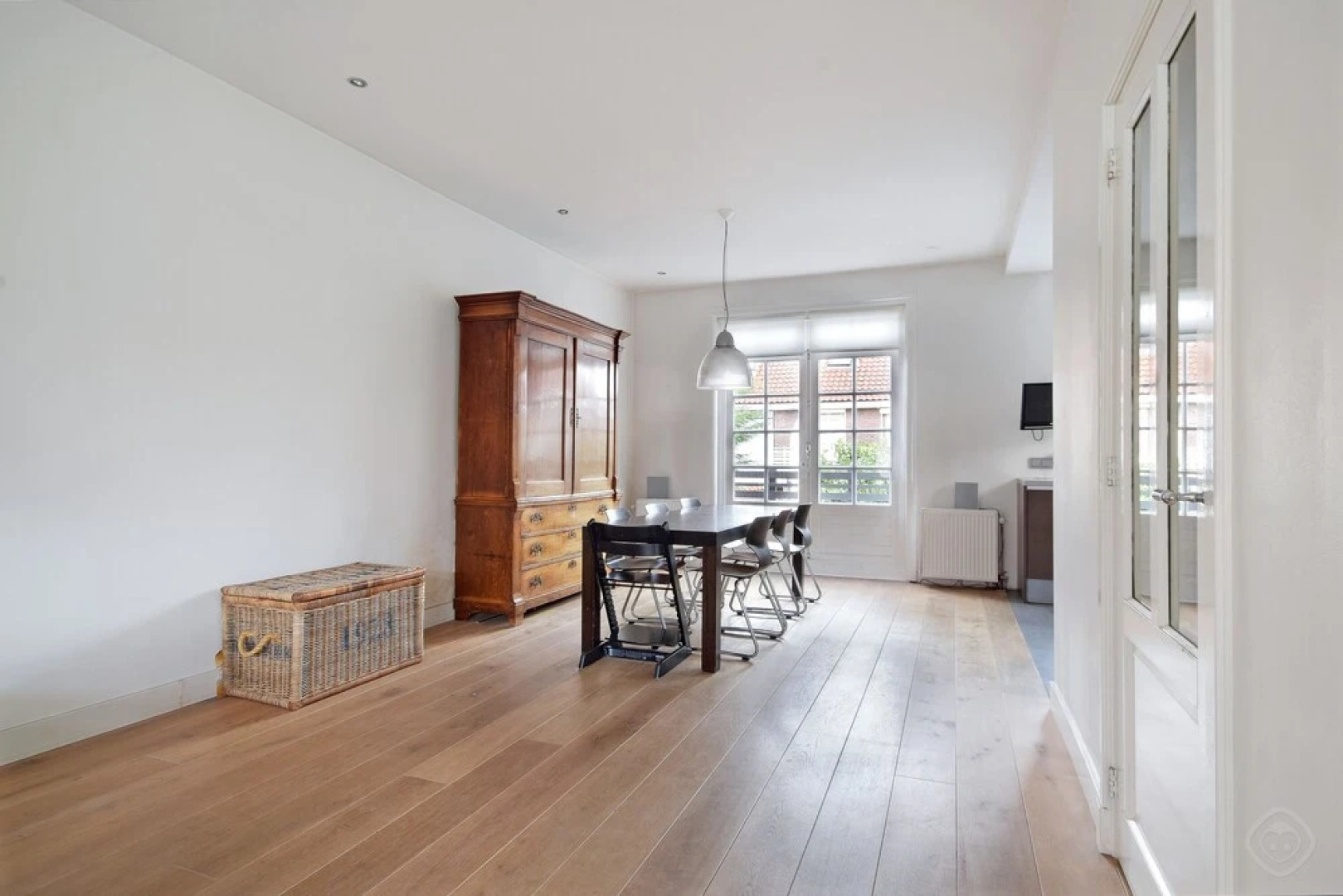 Elegant Riverside Apartment