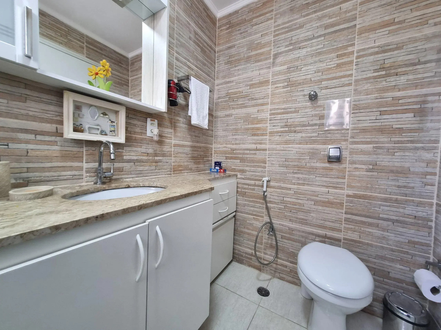 Apto em frente à praia em Caraguatatuba