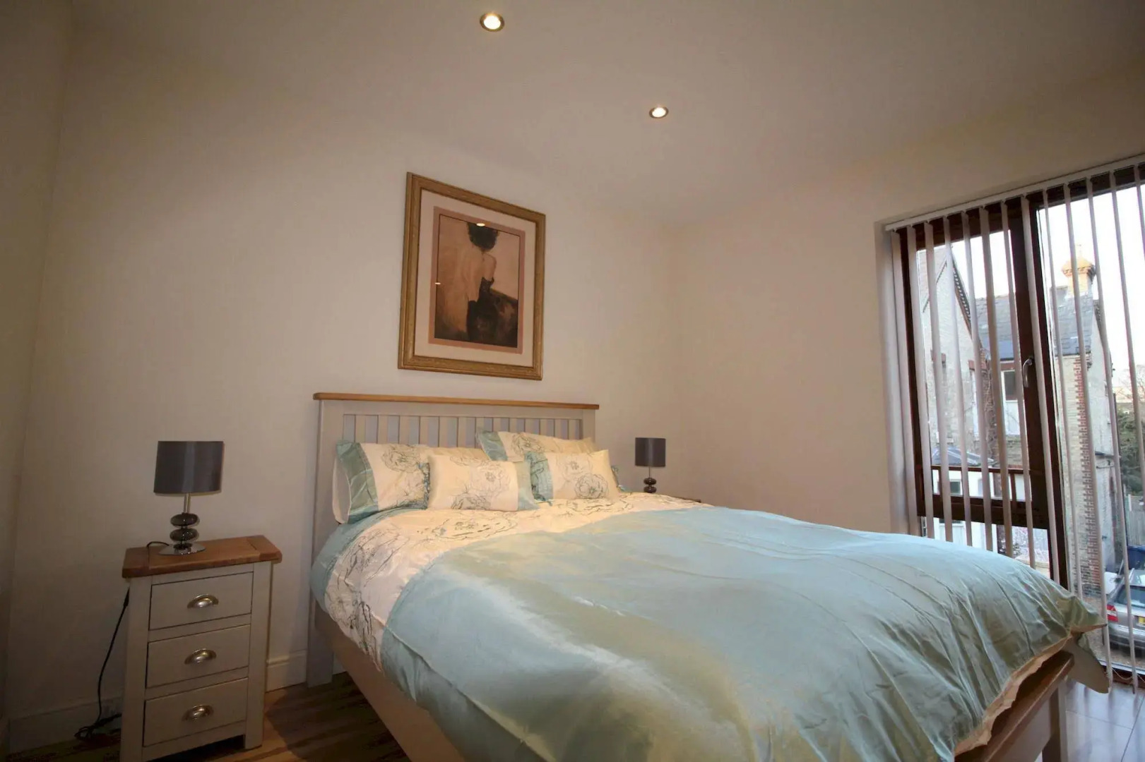 Lux Living Apartments - Alpha Apartments