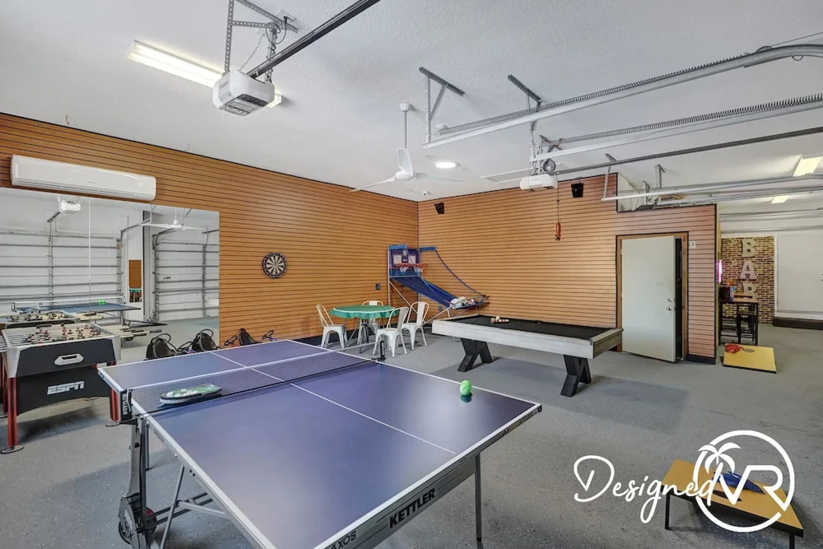 Sophia's Compound resort w heated pool