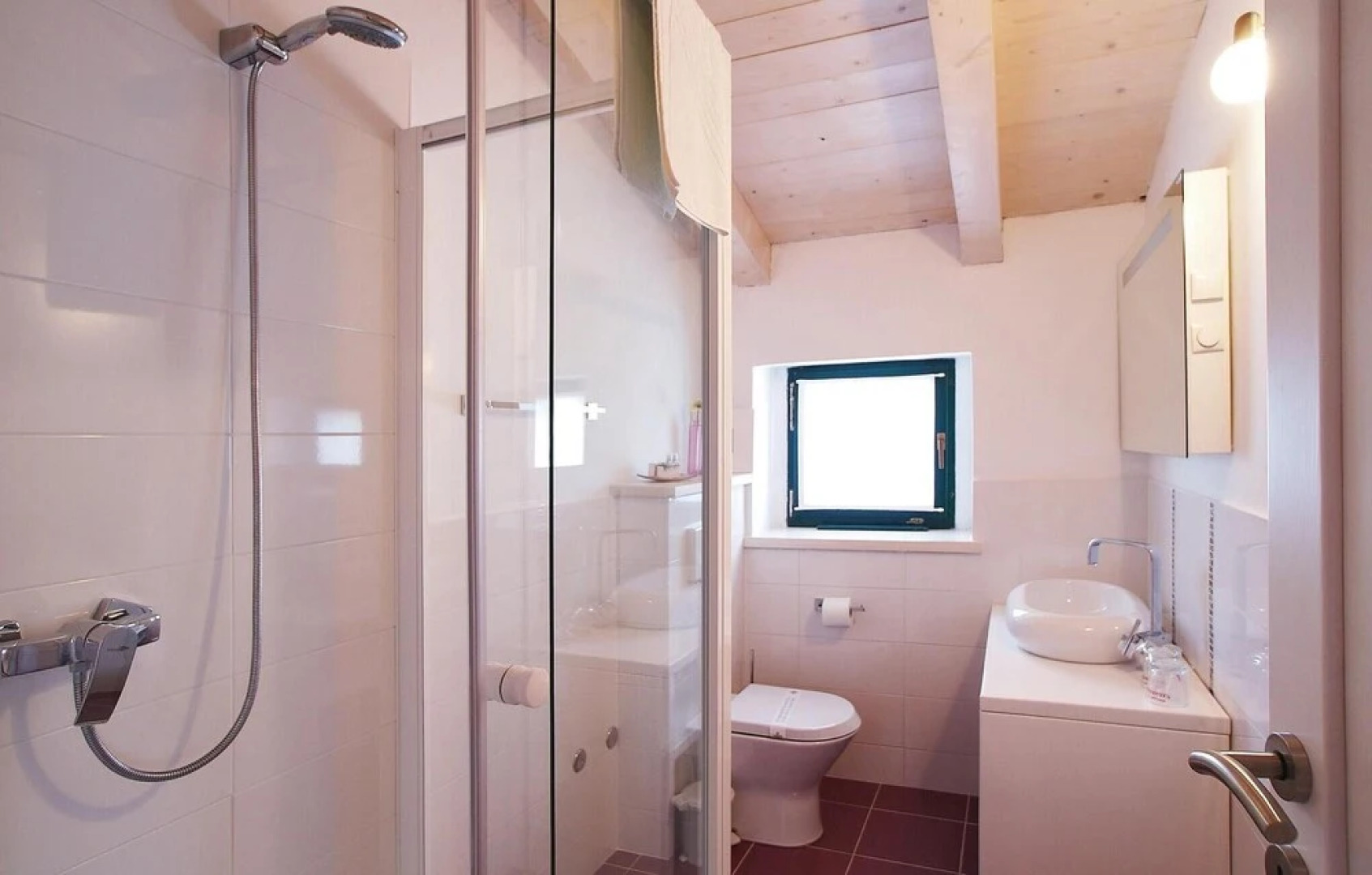 Stunning Home in Kanfanar With Wifi and 4 Bedrooms