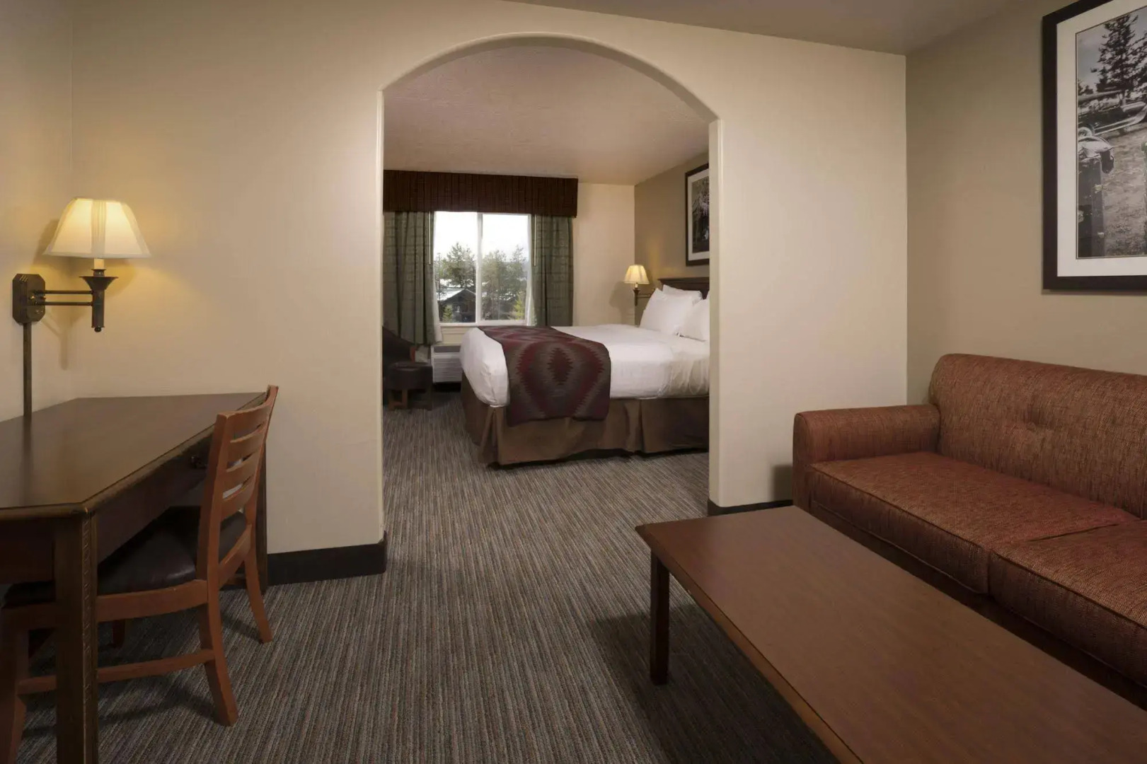 Yellowstone Park Hotel