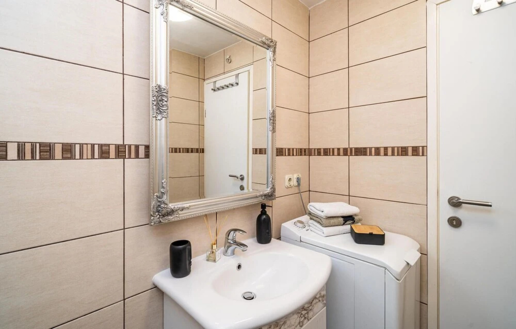 Amazing Home in Komolac With Wifi and 1 Bedrooms