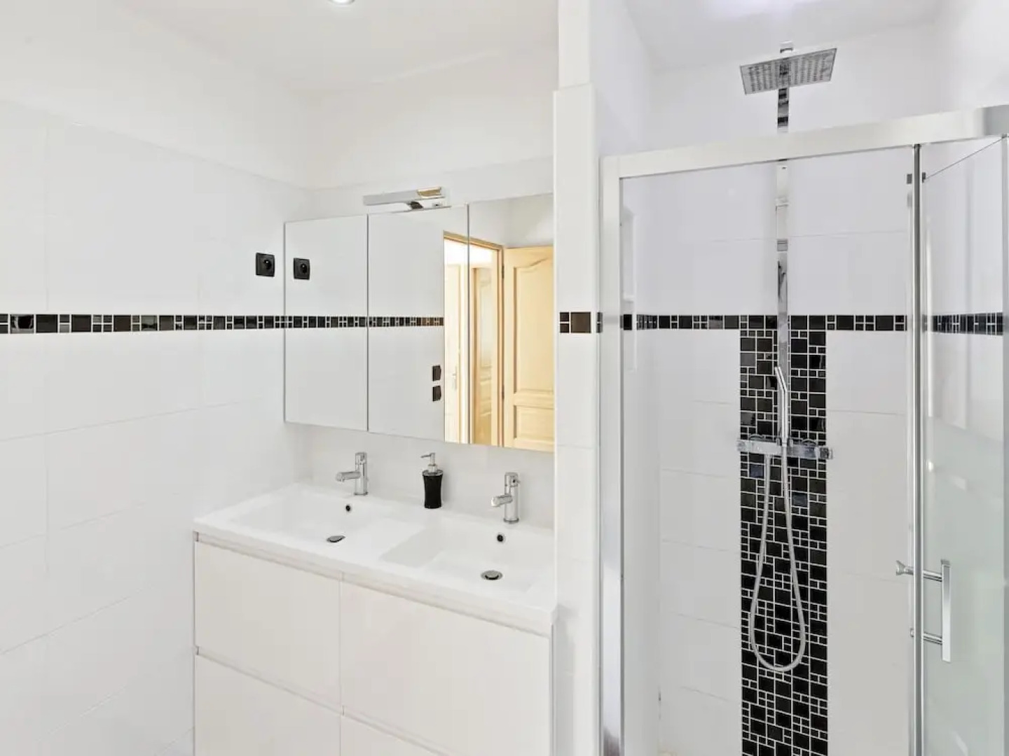 Detached house with private pool, 4 km from the medieval town of Brignoles