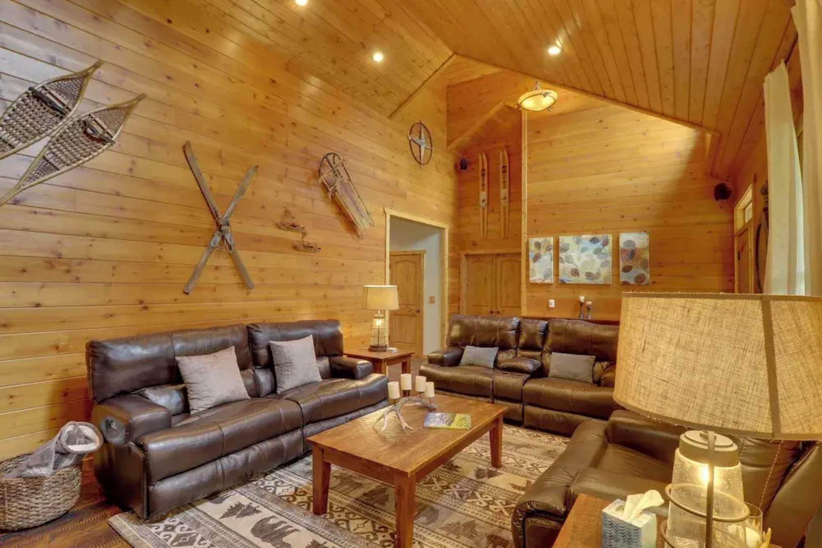 Enchanting Glacier Park Getaway by Flathead Lake!