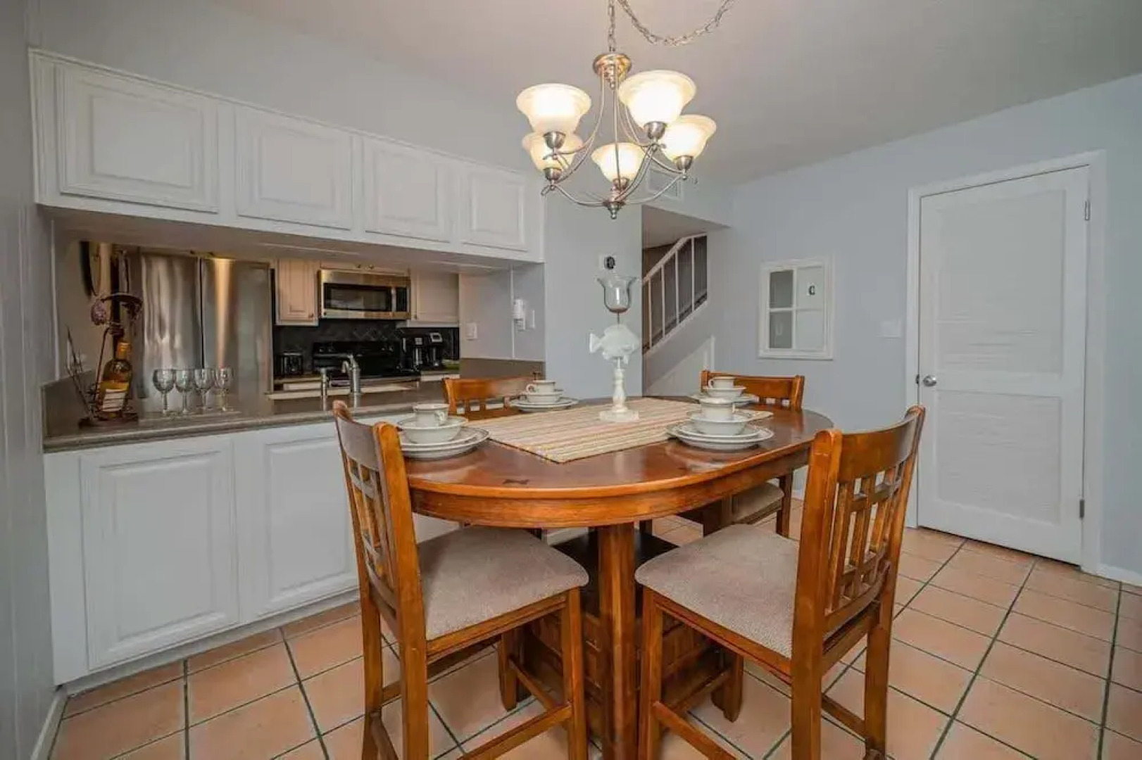 Seaside Cottage With Water Views!