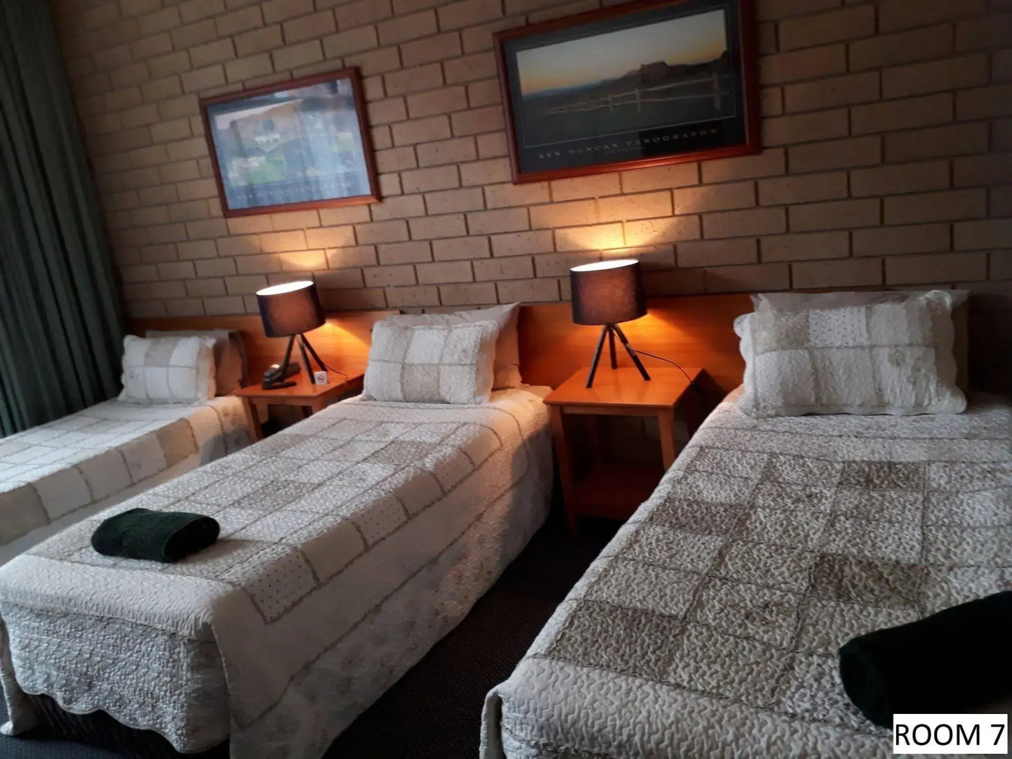 Moe Motor Inn