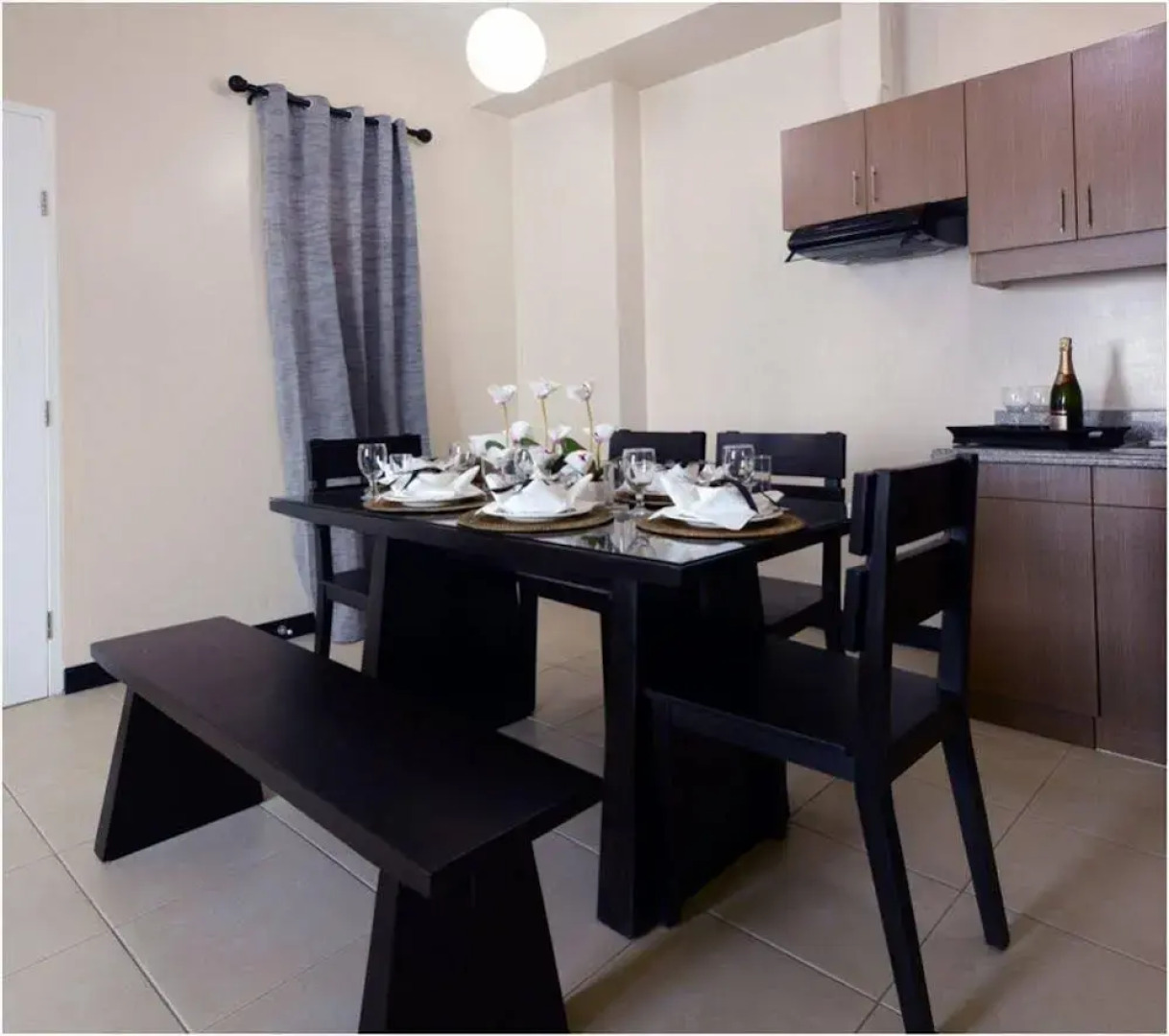 Home Edge Accommodations @ Tivoli Garden Residences