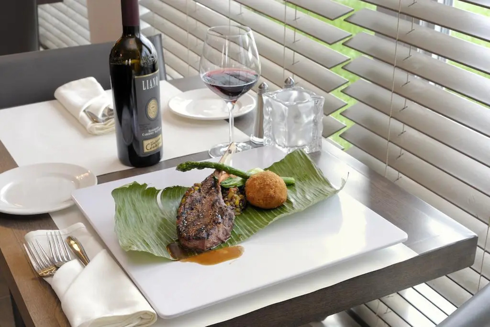 Imperia Hotel & Suites Terrebonne