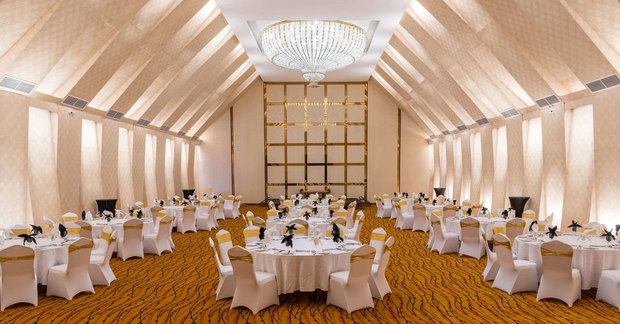 The Golden Ridge Hotel