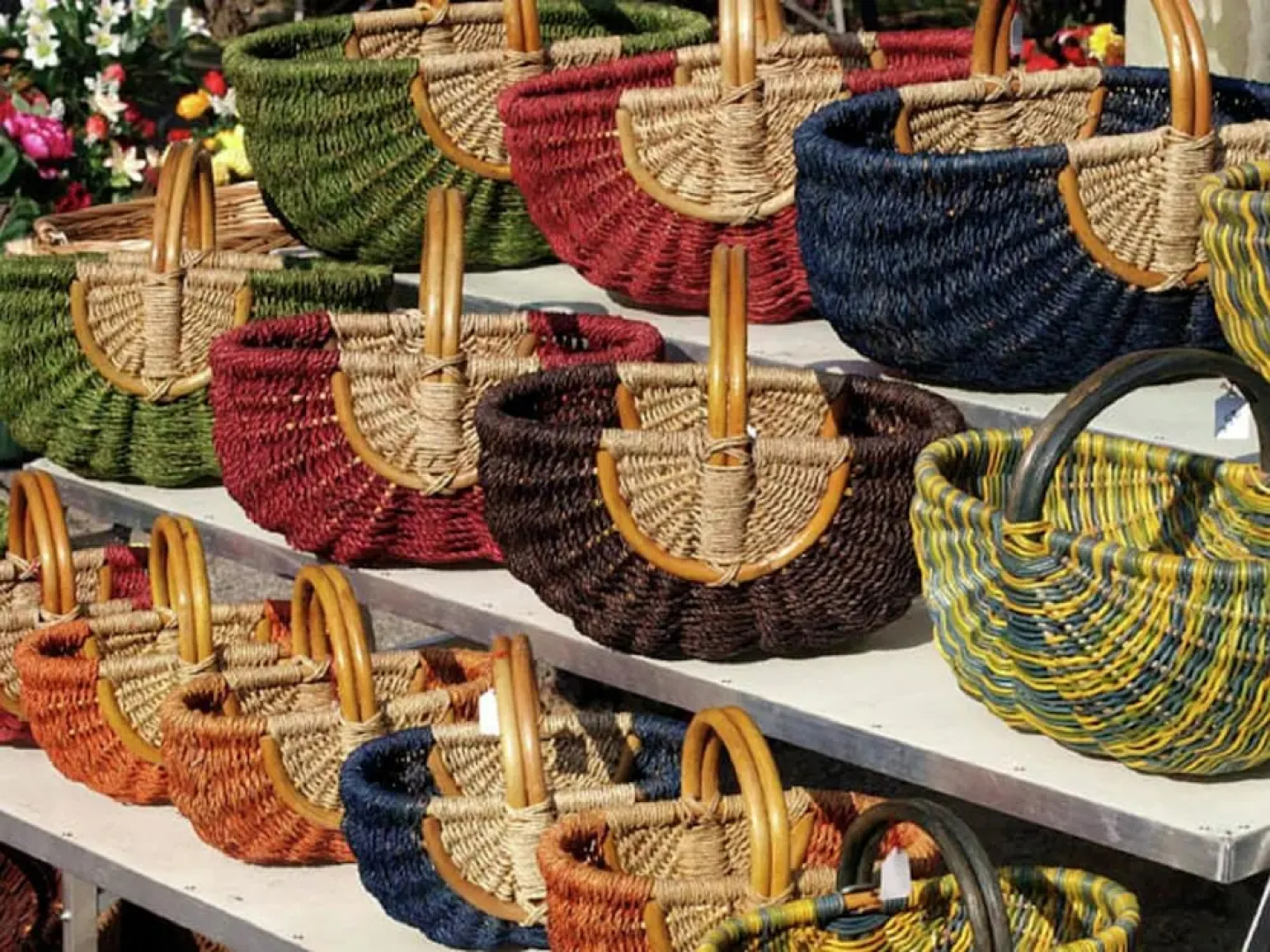 Serene Holiday Home in Les Mages With Balcony