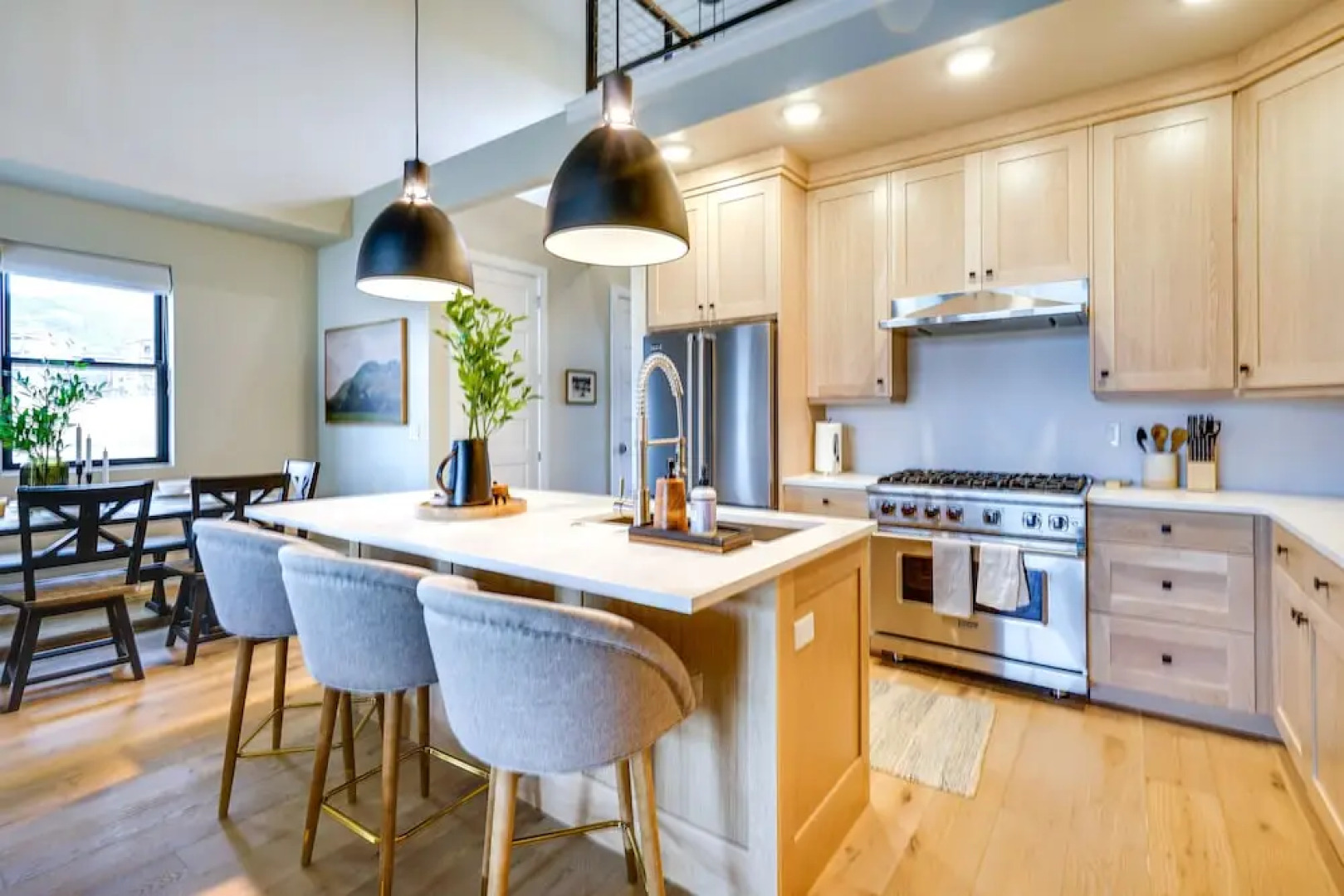 2 Mi to Deer Valley Resort: Townhome w/ Hot Tub