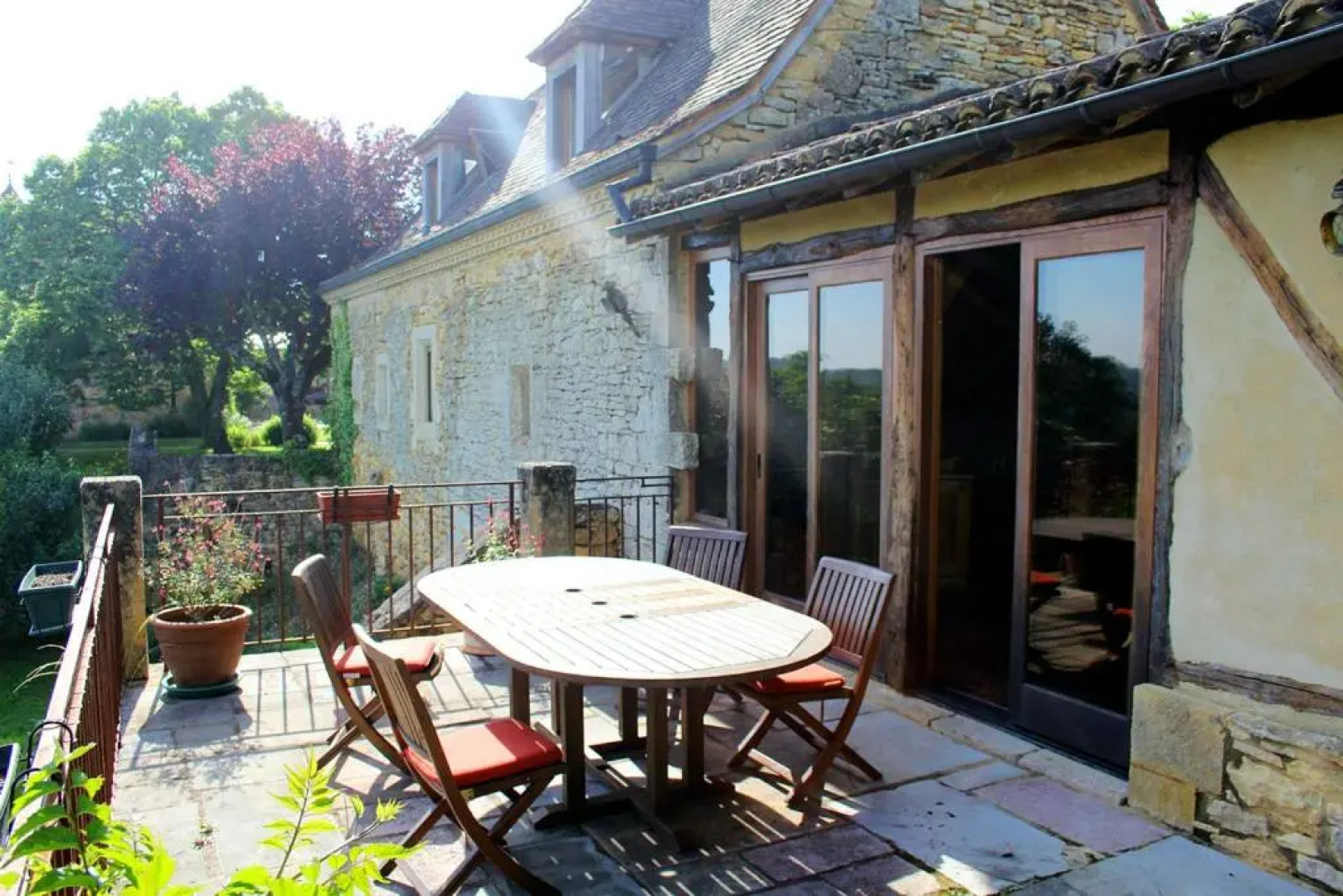 Maison de 4 chambres avec piscine partagee et jardin amenage a Saint Cybranet
