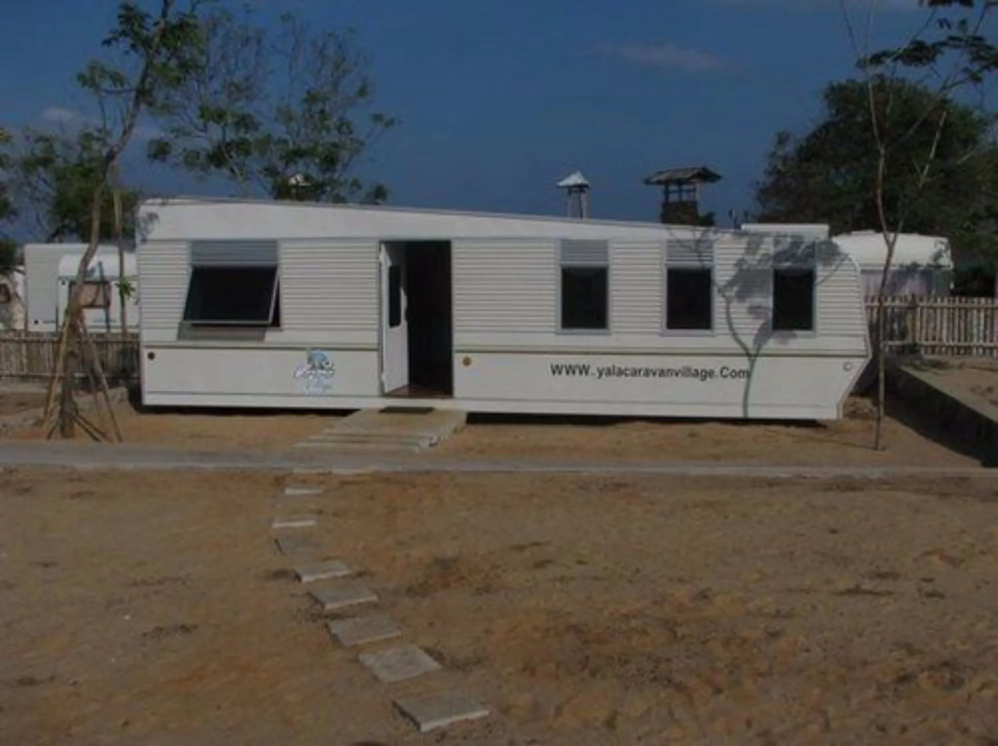 yala caravan village