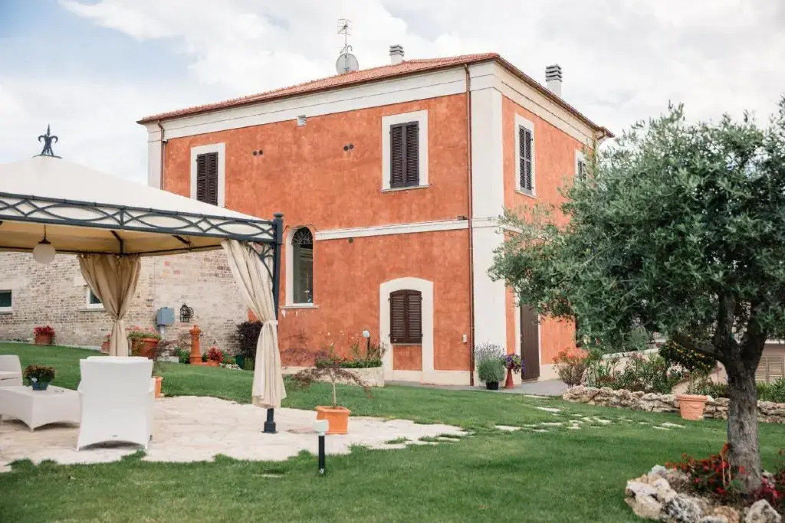 Villa Mascitti B&B