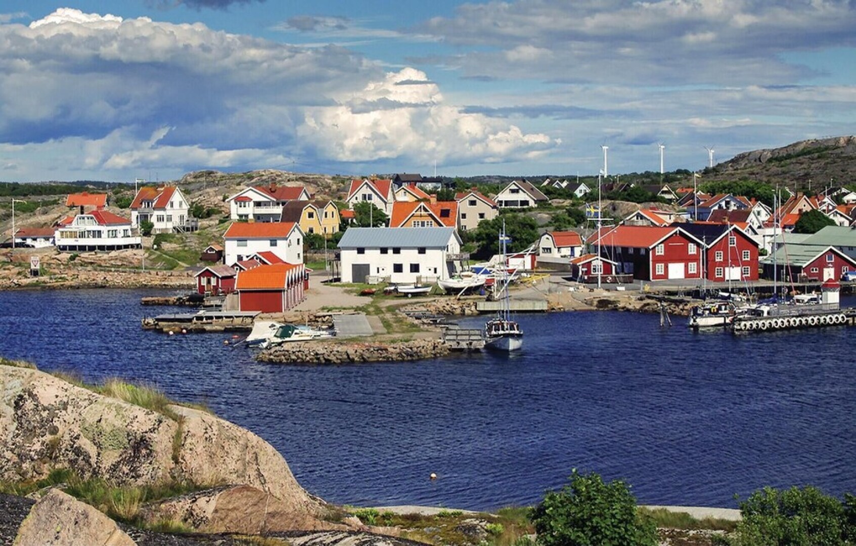 Nice Apartment in Väjern With 2 Bedrooms