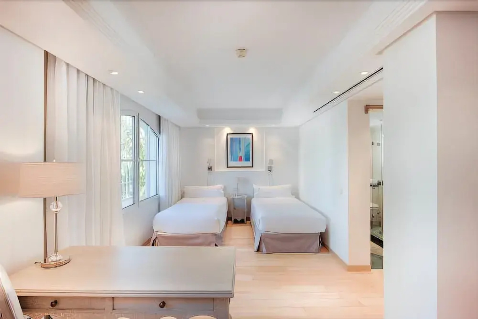 Las Dunas Suites & Apartments