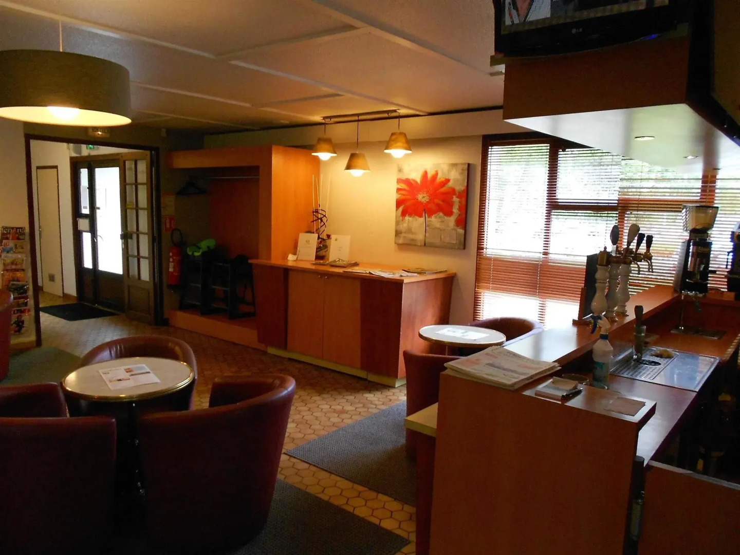 KYRIAD VALENCIENNES SUD – Rouvignies