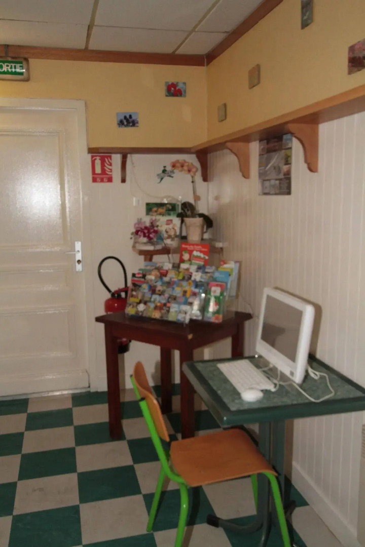 Fasthotel Caen Memorial