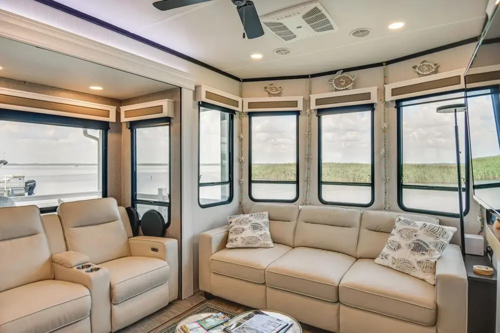 Pools, Boat Ramp & More: Cottage in Virginia Beach