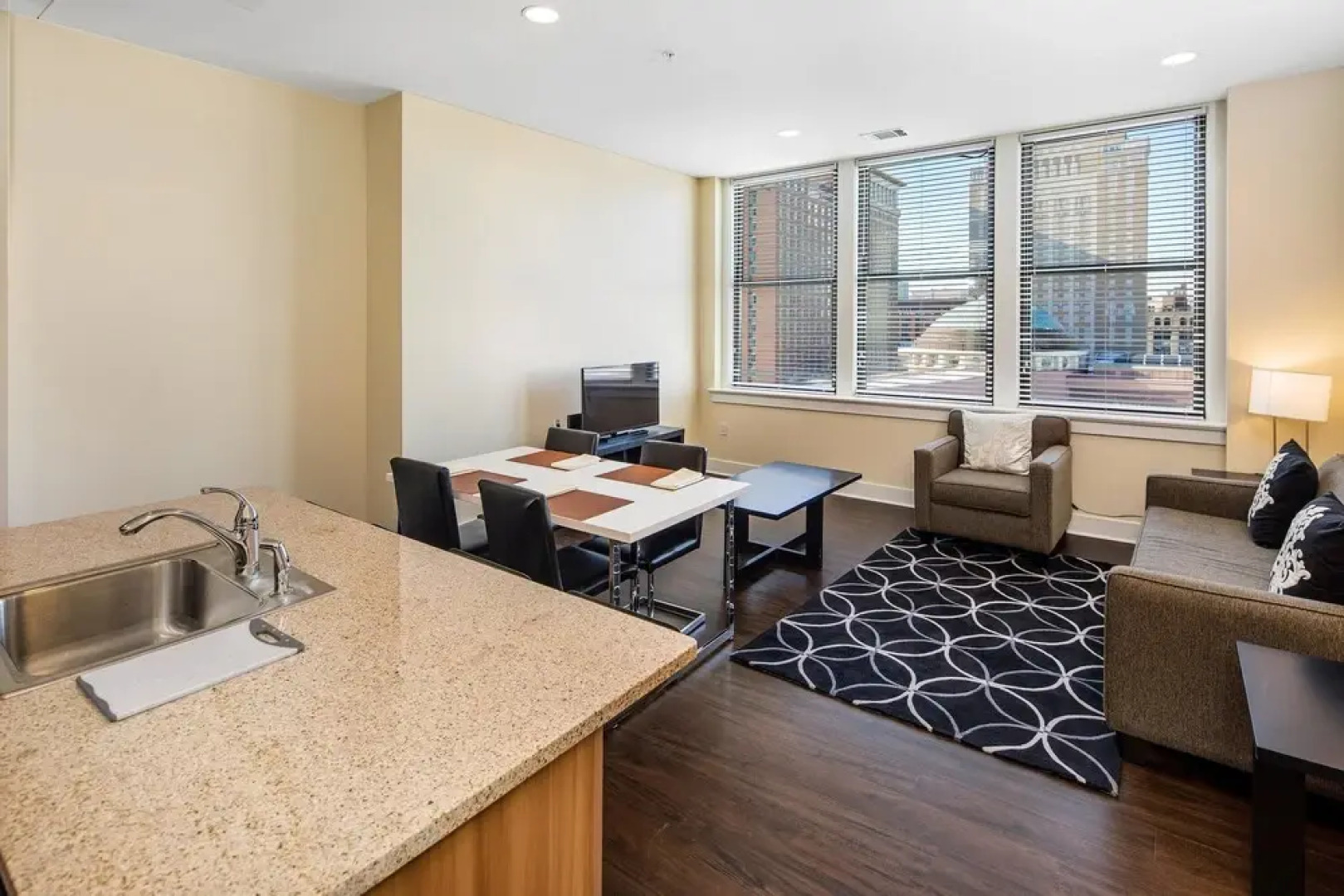 Global Luxury Suites at the Gateway Arch