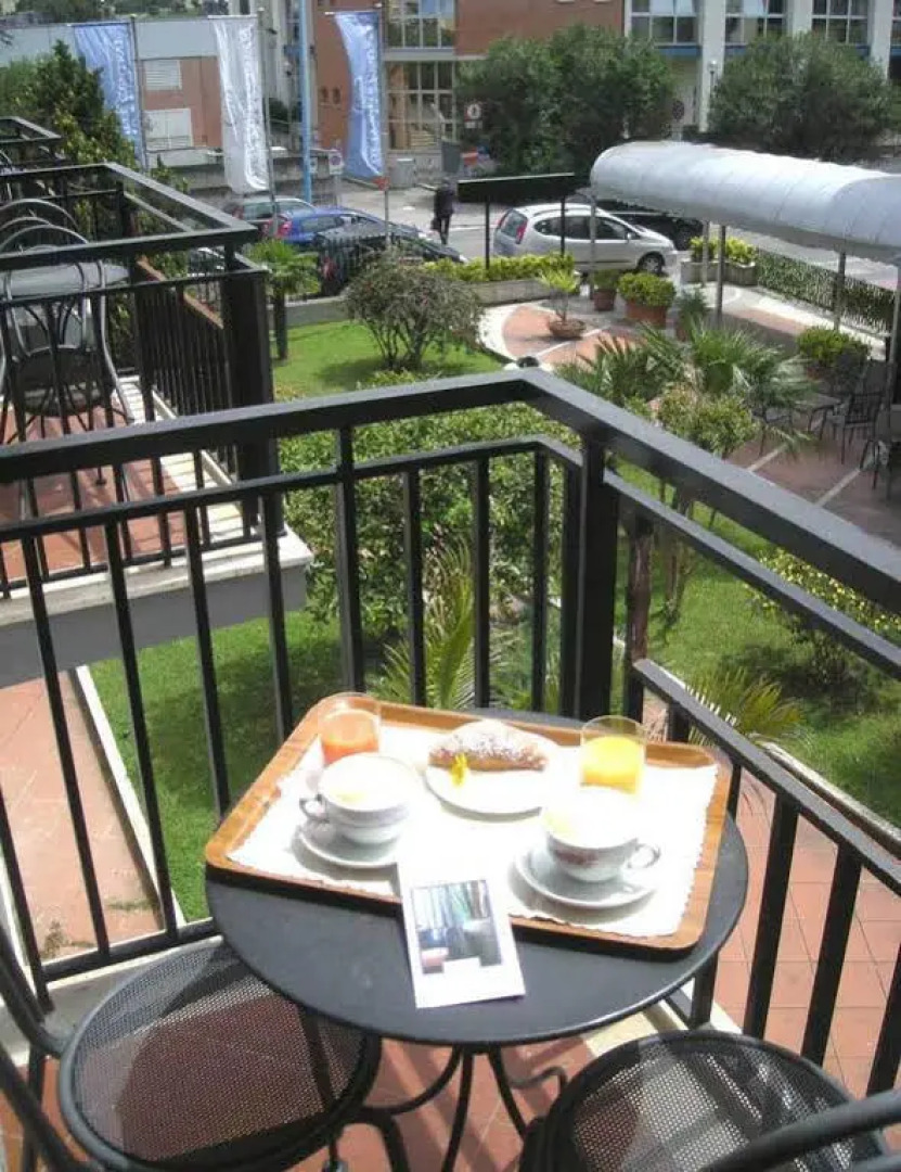 Hotel De La Ville Central