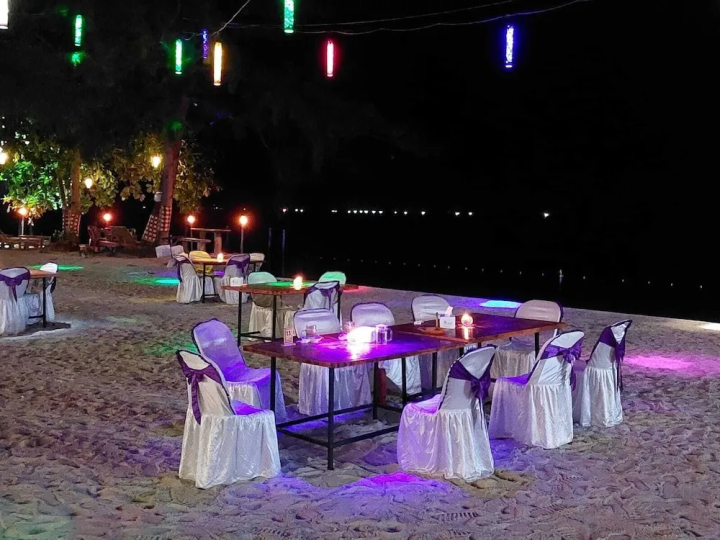 Madu Tiga Beach & Resort