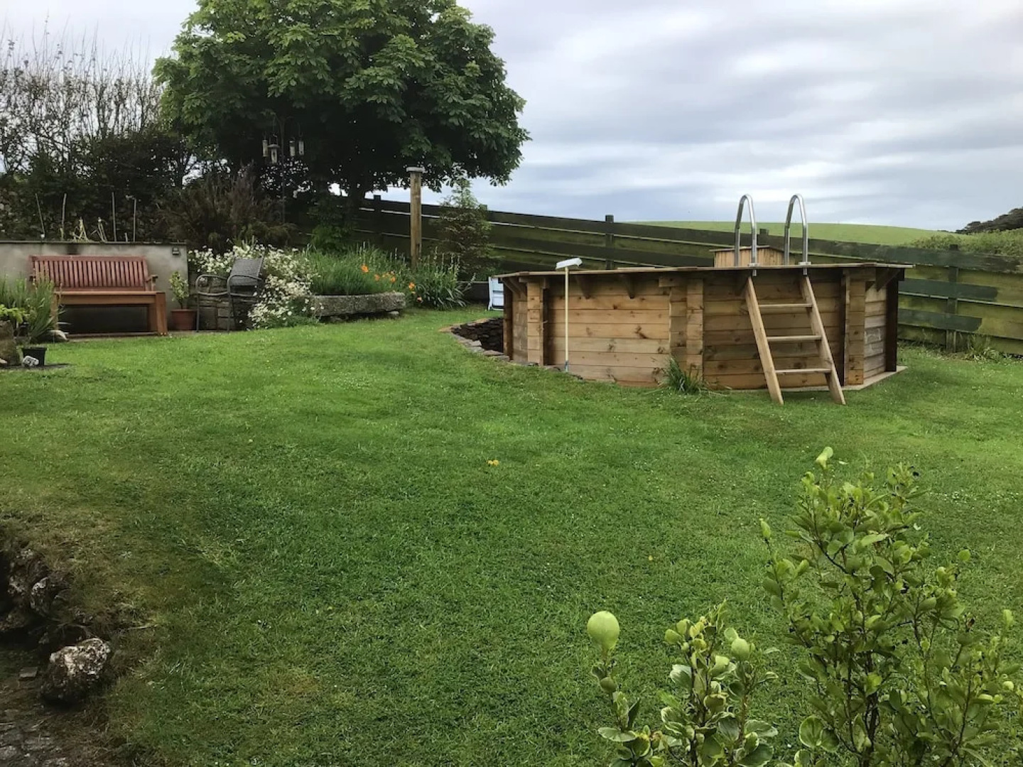 Cozy Camborne Studio Retreat With two Single Beds