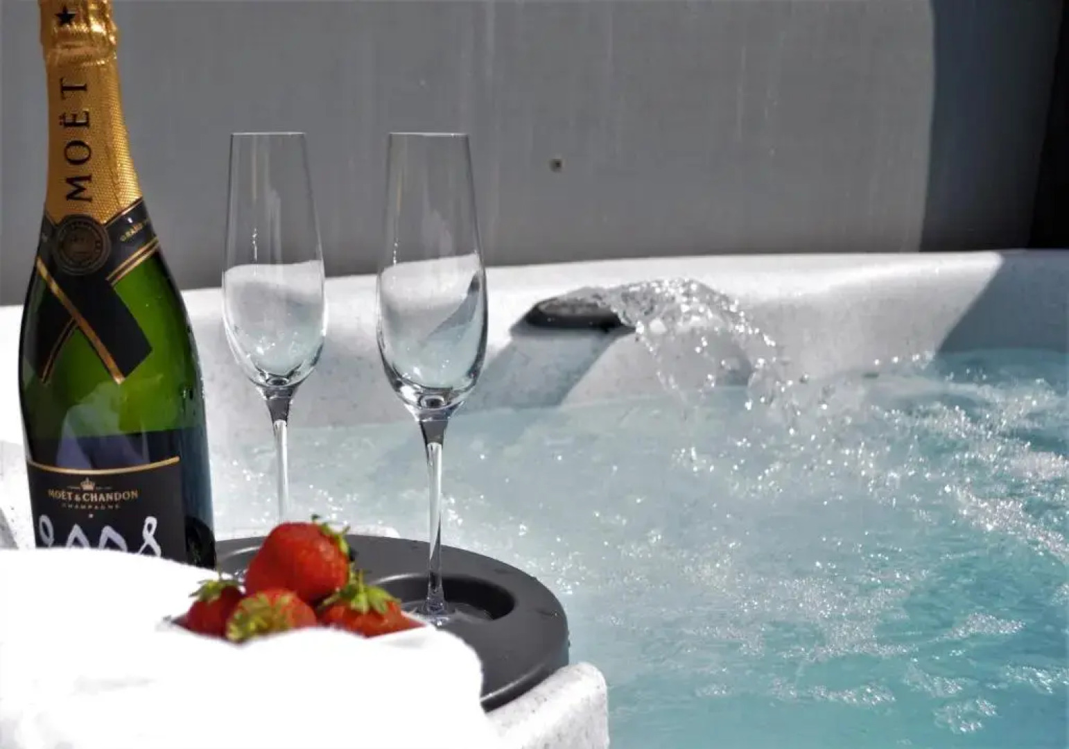 Bluebell Cottage with Hot Tub