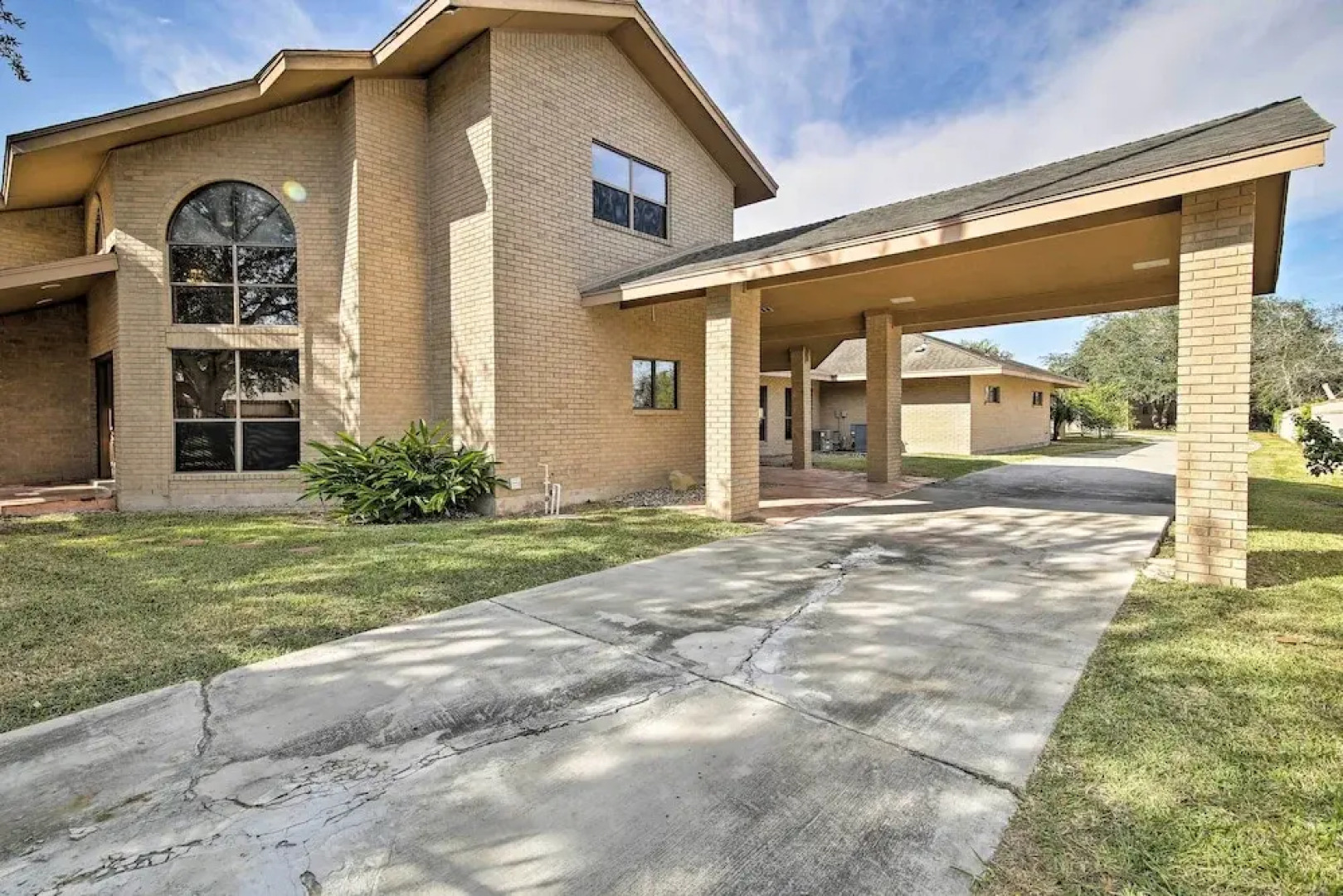 Pool & Game Room: Waterfront Harlingen Home
