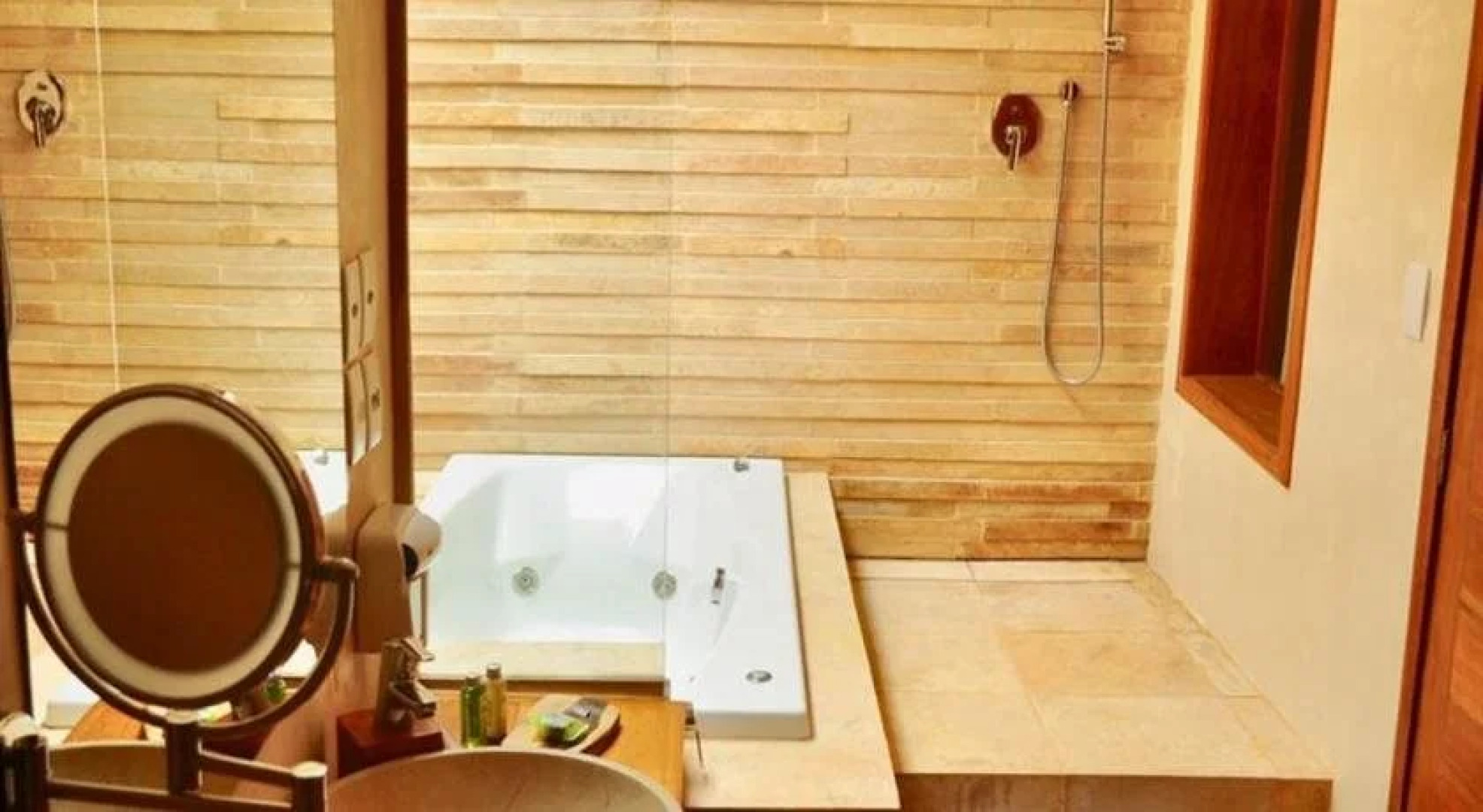 Hurricane Jeri Gardens