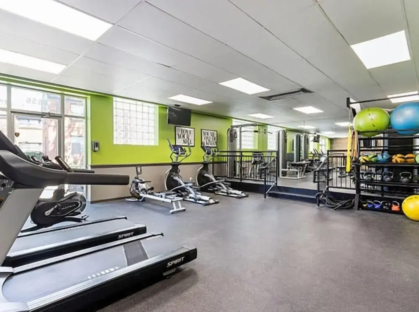 Inviting Weekend Getaway in Clayton With Pool