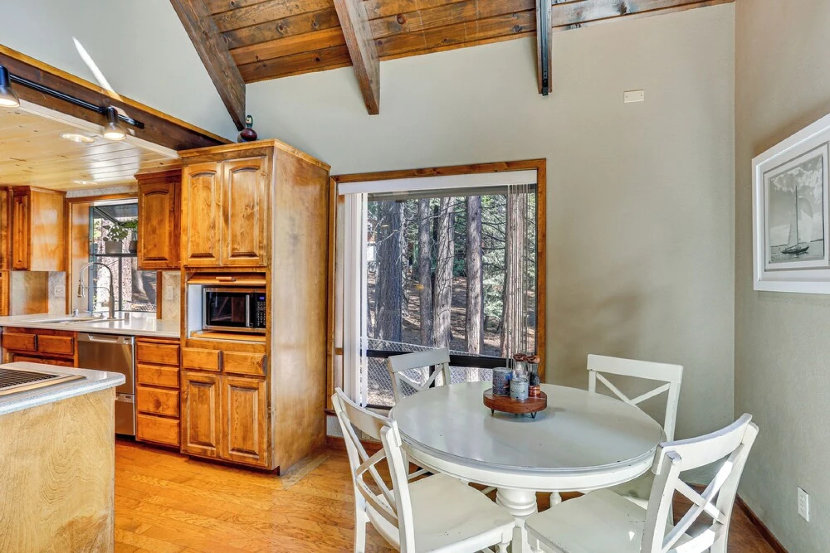 Spacious Retreat w/ Backyard: 1 Mi to Lake Almanor